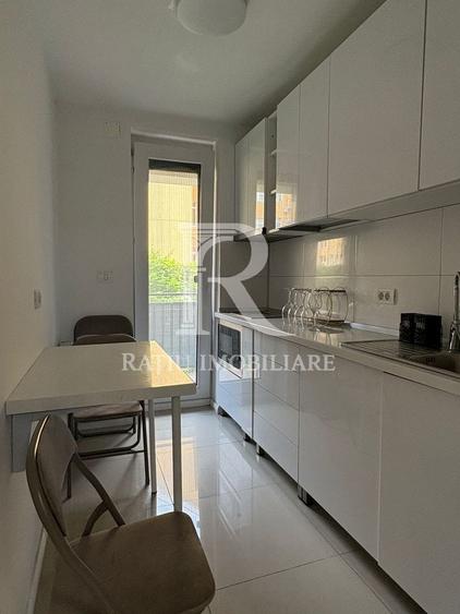 Apartament cu 2 camere decomandat, mobilat în Nufărul