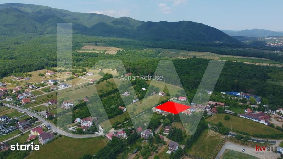 Teren construtie 1000 mp - Tocile, toate utilitatile, vedere panoramic
