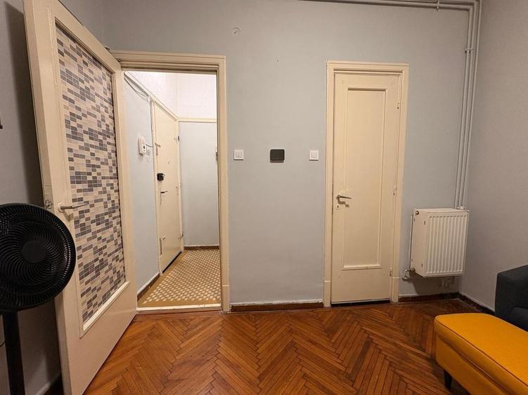 Garsonieră, mobilată în Universitate