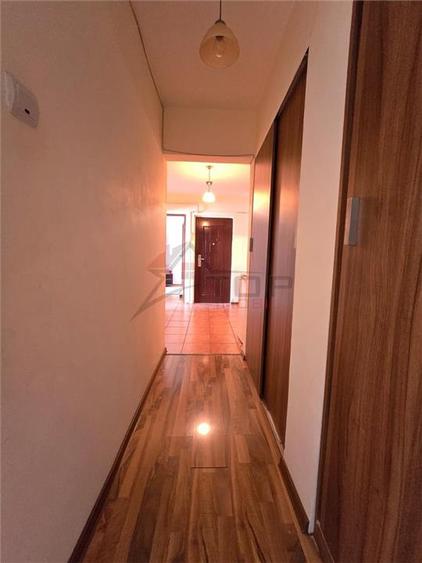 Apartament cu 3 camere decomandat în Frumoasa