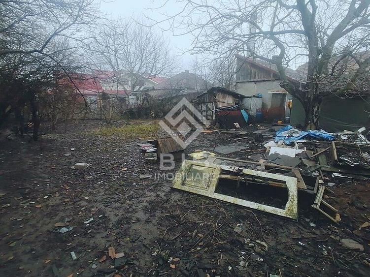 Casă individuală cu 4 camere cu Canalizare în Central