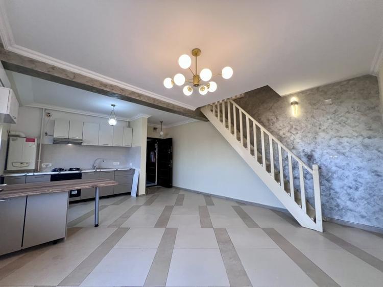 Apartament cu 3 camere în Dâmbovița