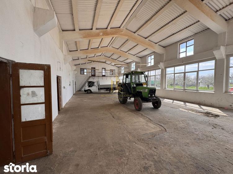 Spațiu comercial, de 600 mp, în Dumbrăveni