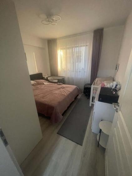 Apartament cu 2 camere decomandat, mobilat în Valea Adâncă