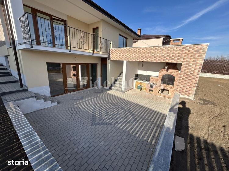 Casă cu 4 camere în Horpaz