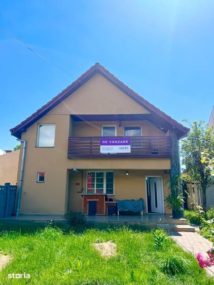 Casă cu 5 camere cu Teren 461 Mp în Central