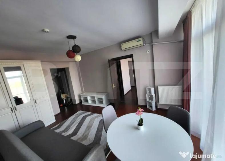 Apartament cu 2 camere semidecomandat în Bucium