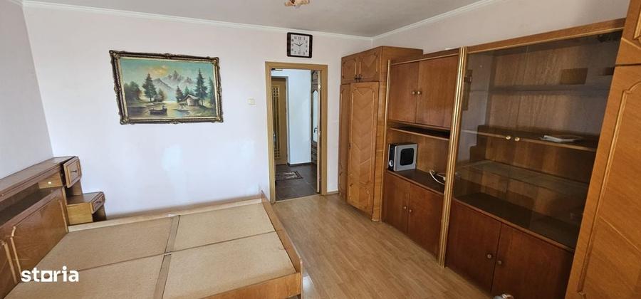 Garsonieră în Far