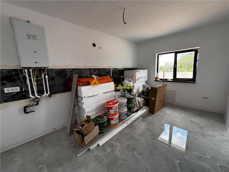 Casă individuală, 4 camere ,2 băi , 130 metri utili! - 6