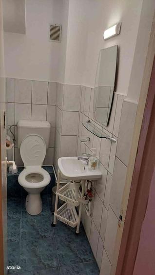 Apartament cu 3 camere decomandat în Sud