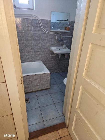 Casă cu 3 camere cu Teren 1769 Mp în Crăciunelu de Jos