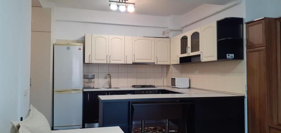 Apartament cu 2 camere semidecomandat în Militari