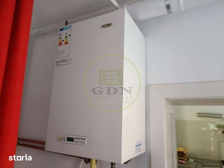 Casă cu 5 camere cu Piscina în Central