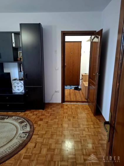 Apartament cu 2 camere semidecomandat, mobilat în Gheorgheni