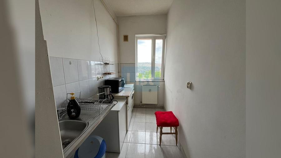 Apartament cu 1 camere decomandat în Gruia
