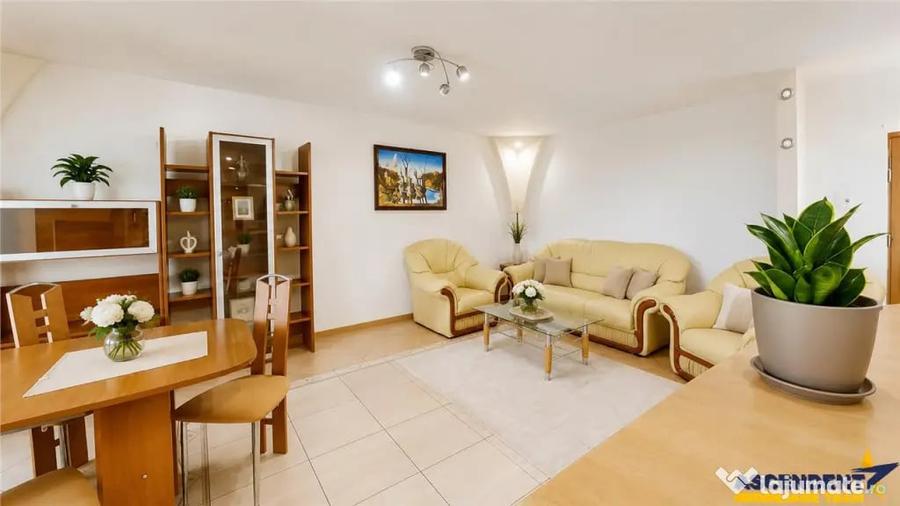 Apartament cu 3 camere decomandat în 13 Decembrie