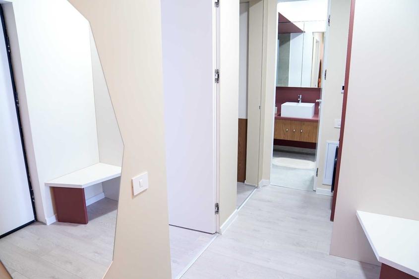 Apartament cu 2 camere decomandat în Splaiul Independenței