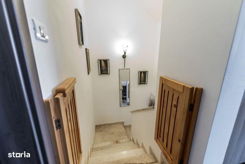 Casă cu 4 camere decomandat în Sânpaul