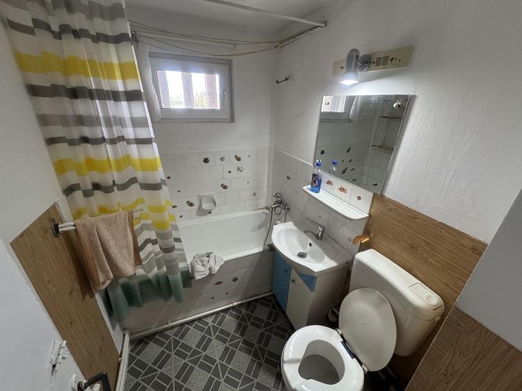 Apartament cu 2 camere decomandat, mobilat în Tomis Nord
