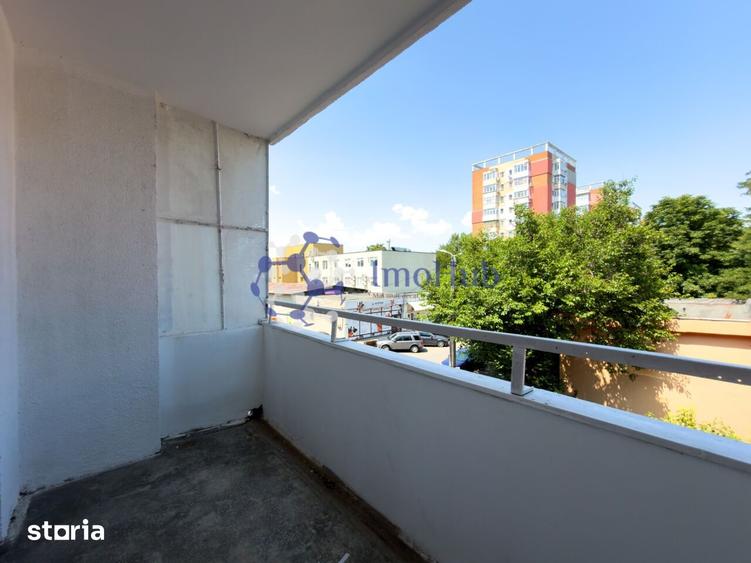 Apartament cu 2 camere semidecomandat în Podu Roș