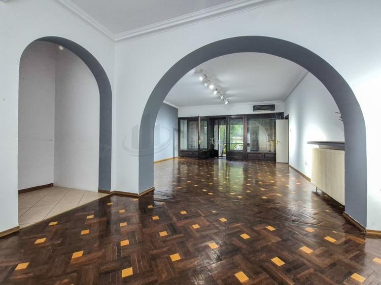 Spațiu comercial, de 170 mp, în Central