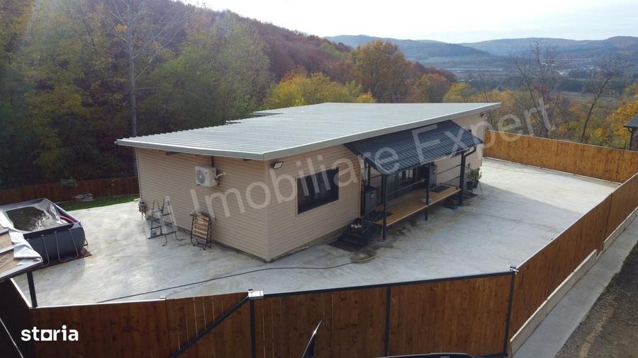 Casă cu 3 camere în Central
