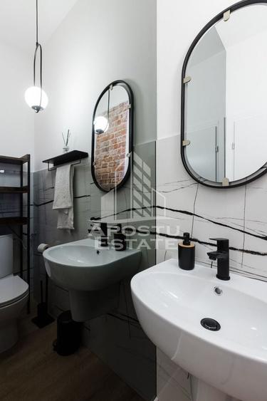 Apartament cu 2 camere semidecomandat, mobilat în Ultracentral