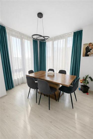 Apartament cu 2 camere decomandat în Aradului