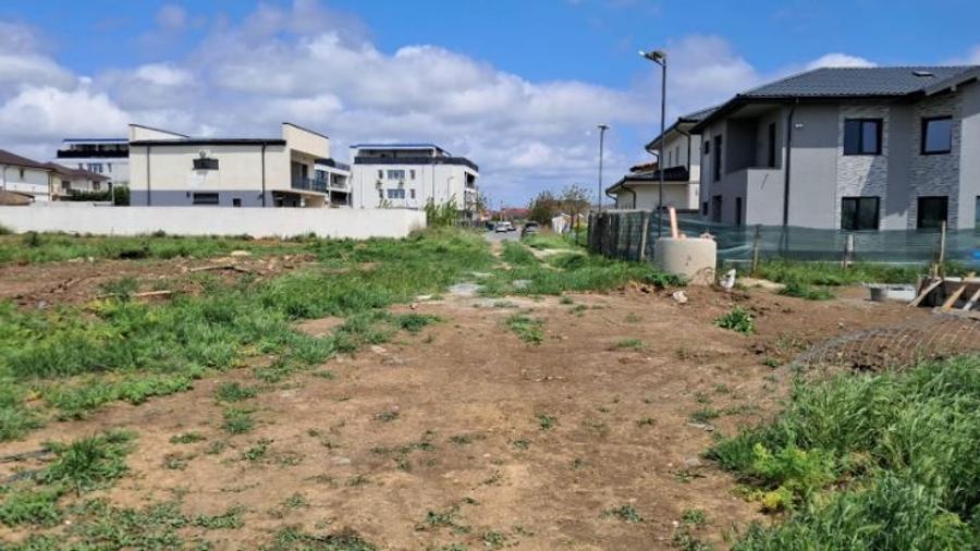 Teren Construcții intravilan de 450 mp, în Brătianu