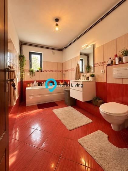 Casă individuală cu 6 camere cu Canalizare în Berceni
