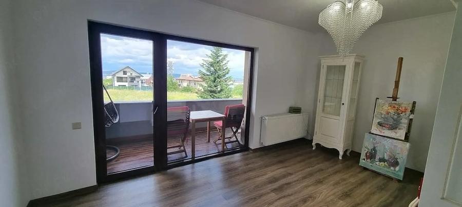 Apartament cu 2 camere decomandat în Europa