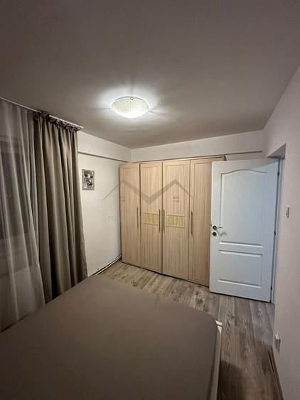 Apartament cu 2 camere nedecomandat în Podu Roș