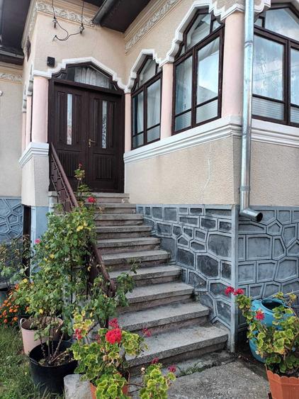 Casă cu 4 camere în Cetățeni
