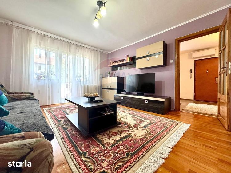 Apartament cu 3 camere decomandat în Rogerius
