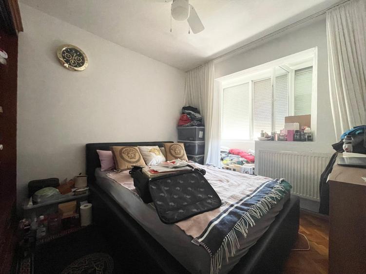 Apartament 4 camere, etaj 3 - zona Dacia - 1