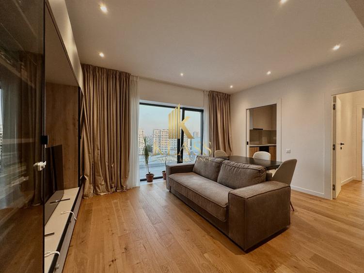 Apartament cu 3 camere semidecomandat în Cotroceni