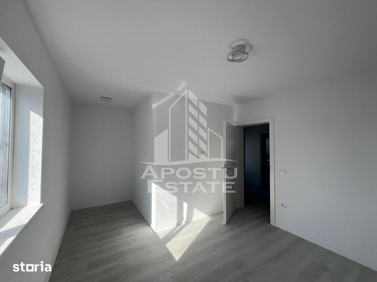 Casă cu 3 camere cu Teren 270 Mp în Sânandrei