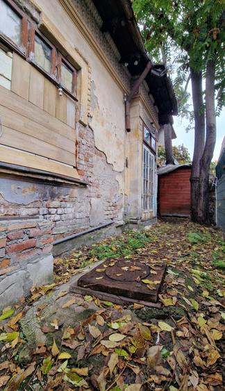 Casă individuală cu 2 camere cu Teren 65 Mp în Grivița