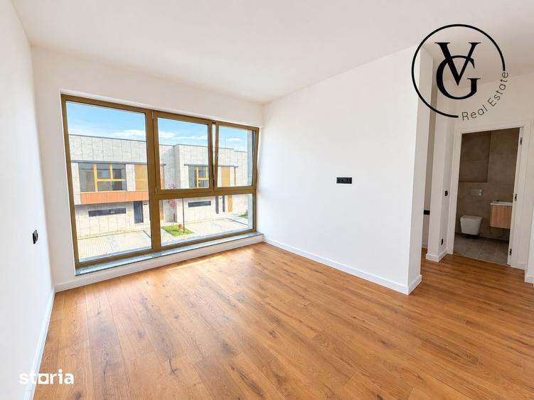 Casă cu 4 camere cu Teren 200 Mp în Central