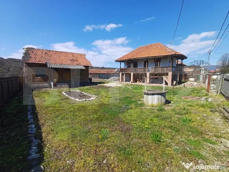 Teren cu casa rustica zona Sambotin - 3
