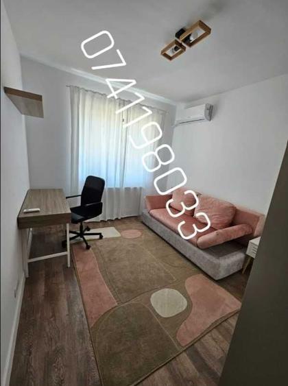 Apartament cu 3 camere decomandat în Parcul Carol