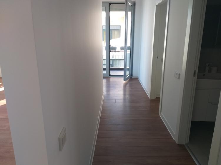 Apartament cu 3 camere decomandat în Băneasa