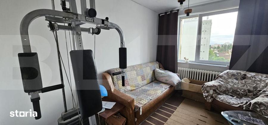 Apartament cu 4 camere decomandat în Ciucului