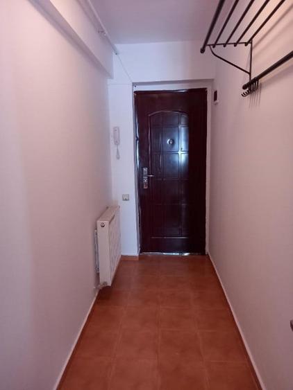 Apartament cu 2 camere decomandat în Berceni