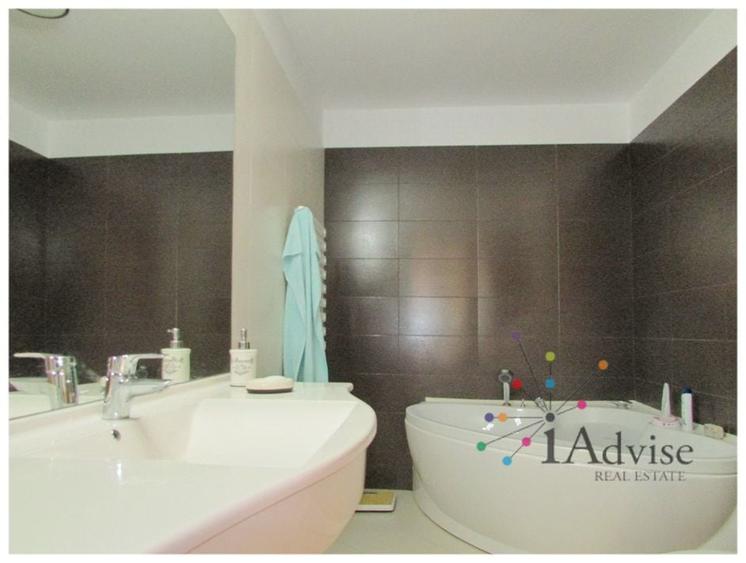 Apartament cu 2 camere decomandat, mobilat în Drumul Poienii