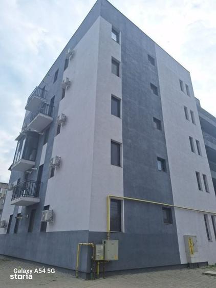 Apartament cu 2 camere decomandat în Holboca