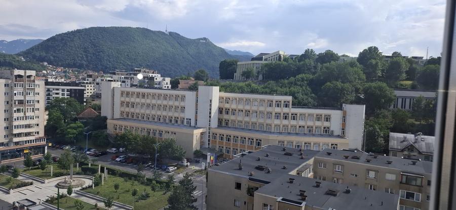 Apartament cu 2 camere decomandat în Griviței