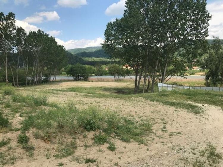 Teren Construcții intravilan de 9250 mp, în Bujoreni