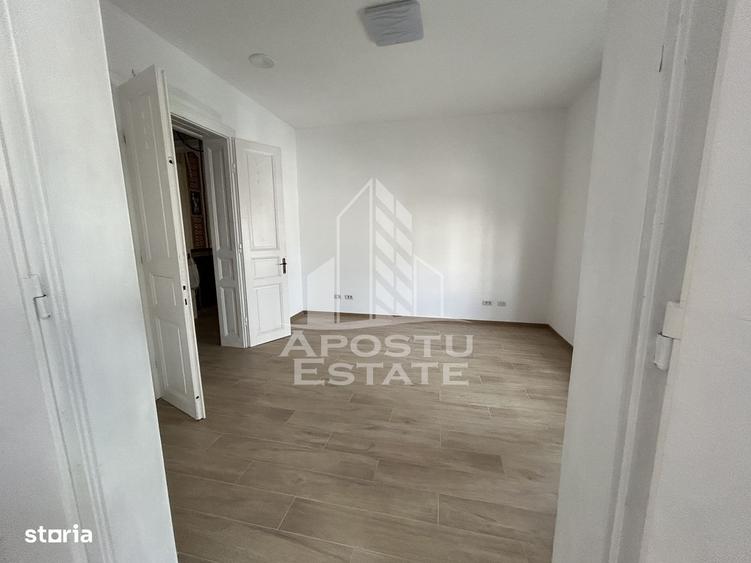 Spațiu comercial, de 100 mp, în Bălcescu