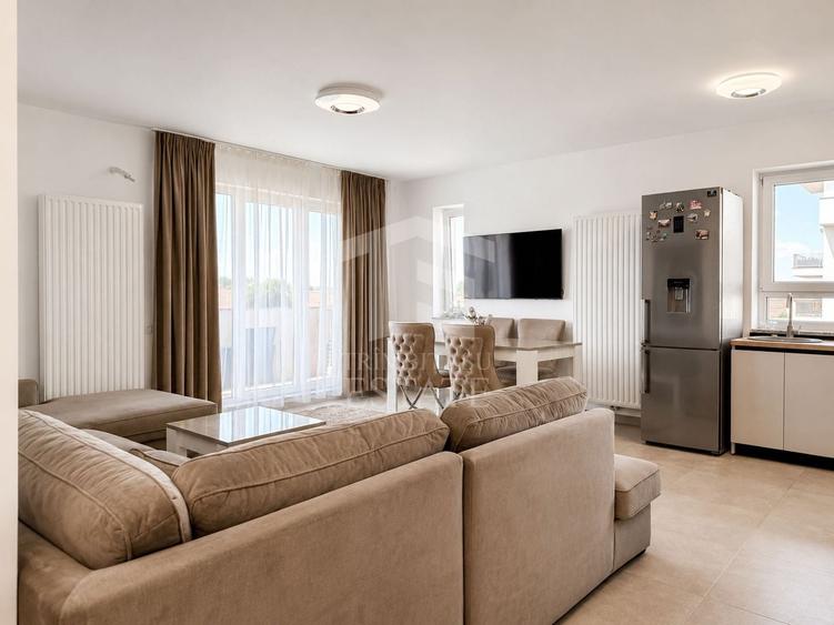 Apartament cu 3 camere semidecomandat, mobilat în Tomis Plus